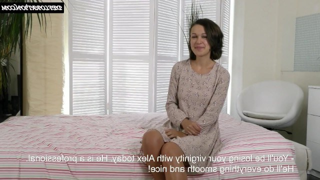 Порно видео Реальное лишение девственности. Смотреть Реальное лишение девственности онлайн